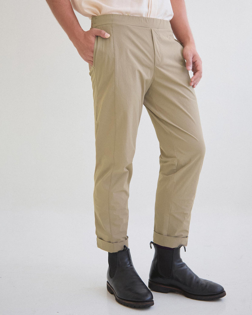 Pantalón Tech Ultra Ligero Verde Ceniza VERANIEGO