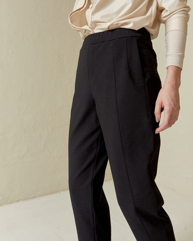 Pantalón Clásico Tech Negro VALIENTE